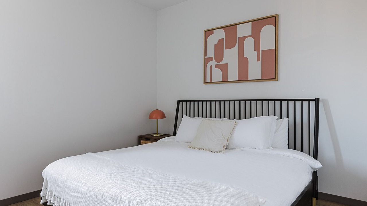 Photo of Bedroom in Illinois Medical District
