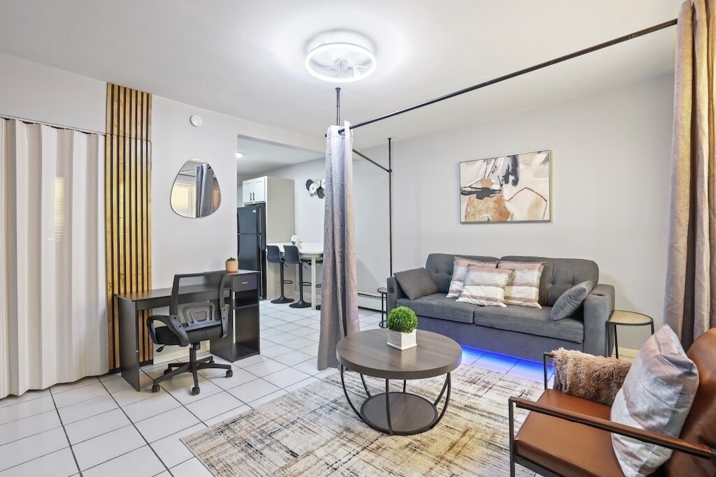 Photo of Livingroom in Franklin Park