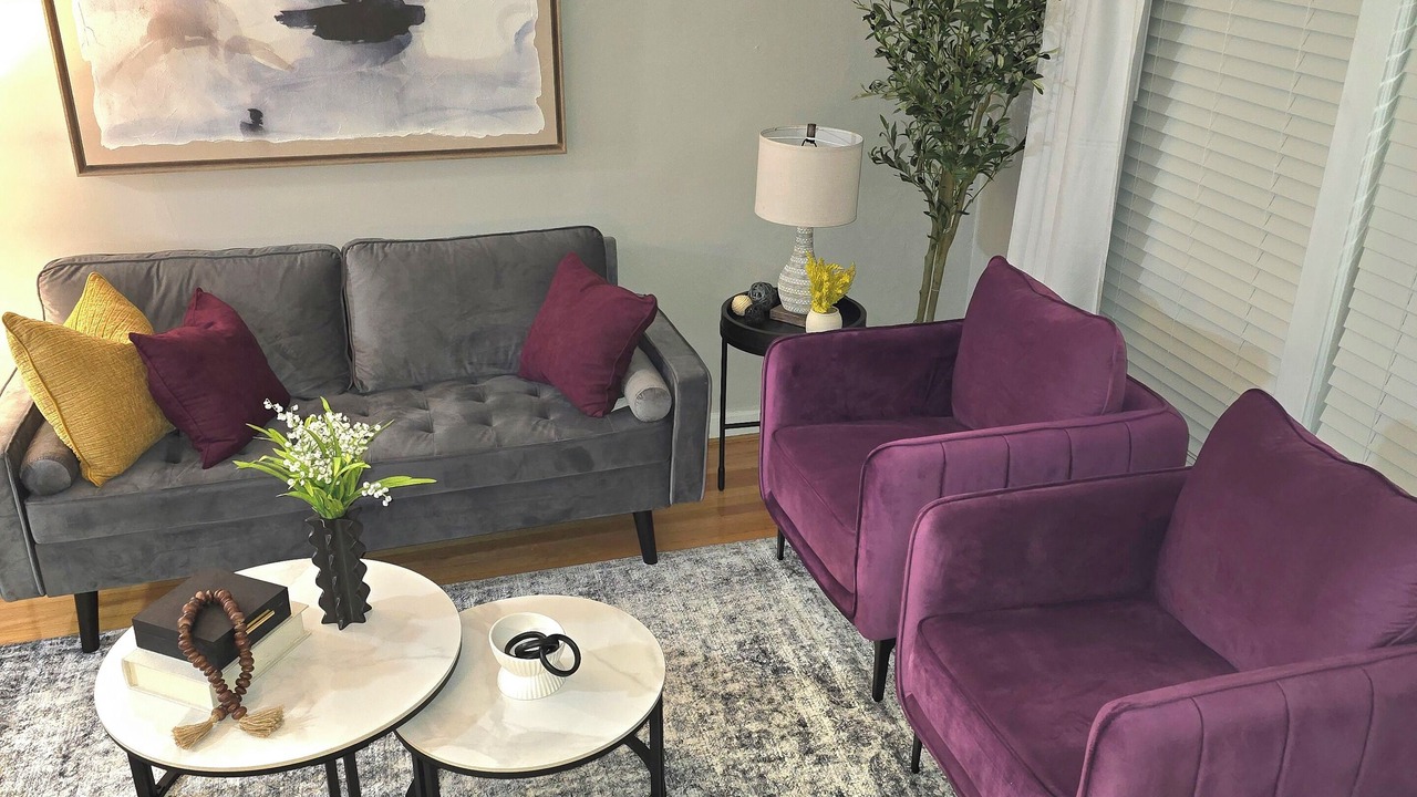 Photo of Livingroom in Oak Park