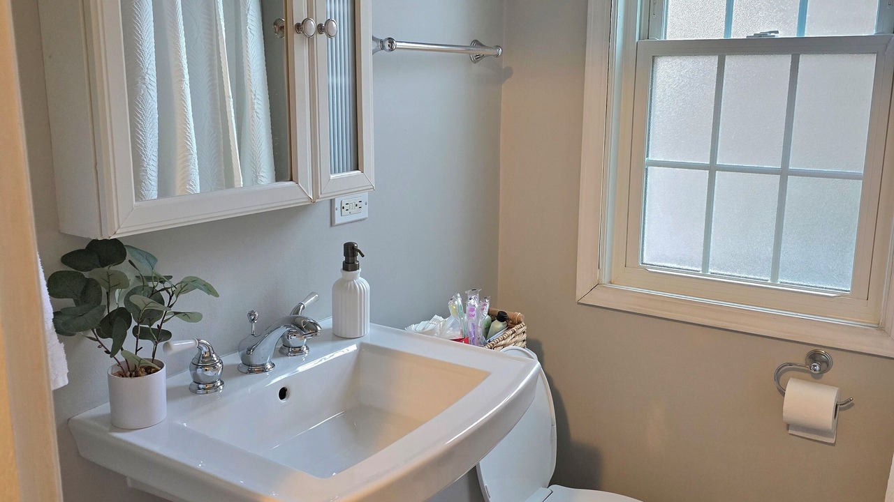 Photo of Bathroom in Oak Park