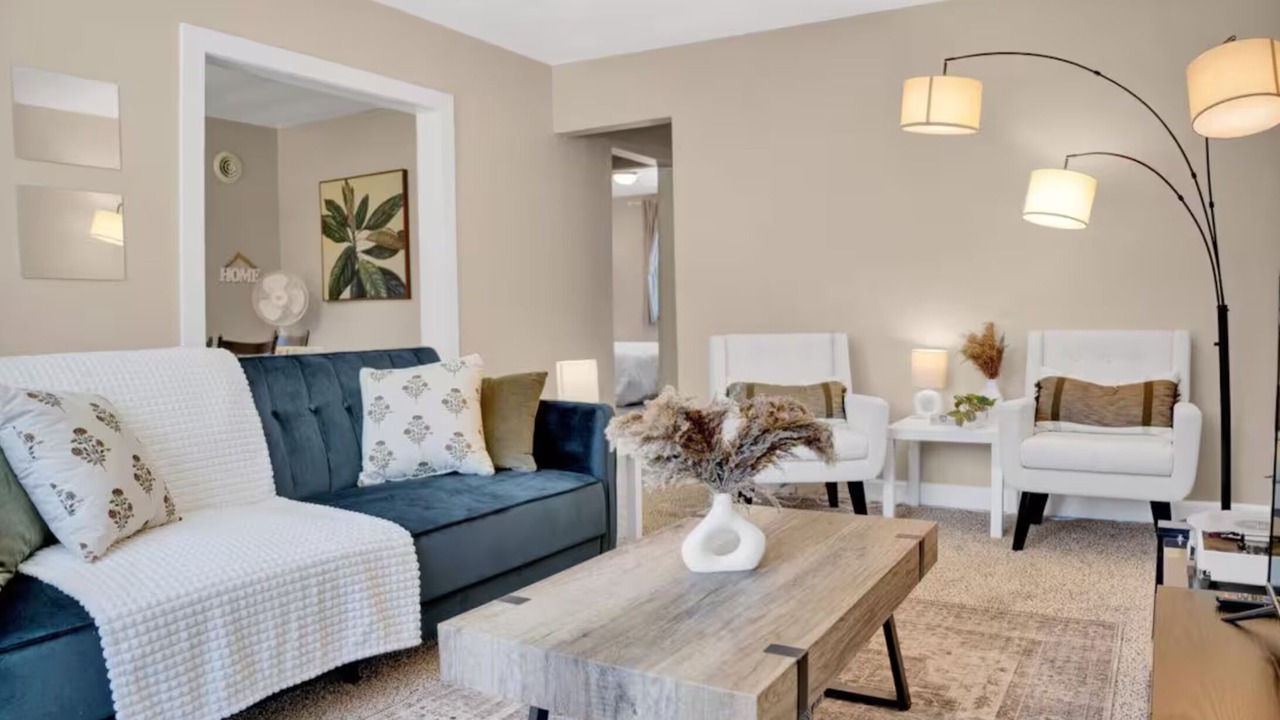 Photo of Livingroom in Belleville