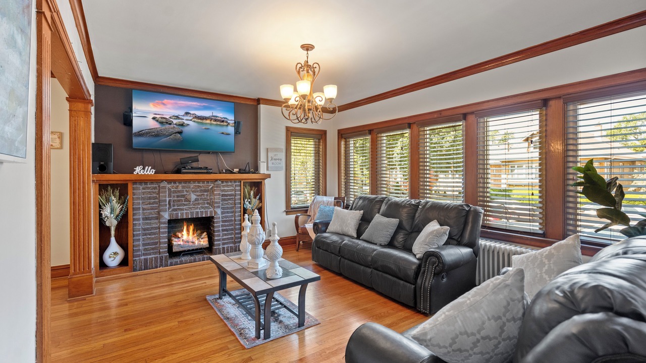 Photo of Livingroom in Berwyn
