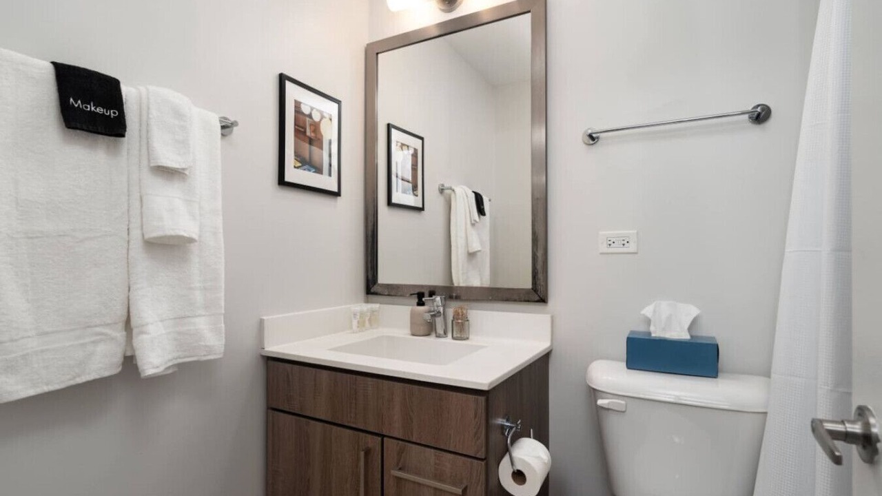Photo of Bathroom in Near West Side