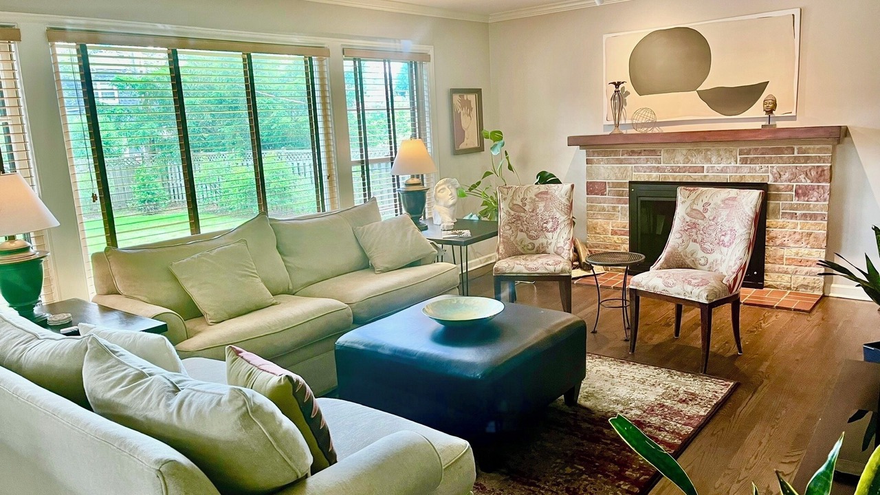 Photo of Livingroom in Wilmette