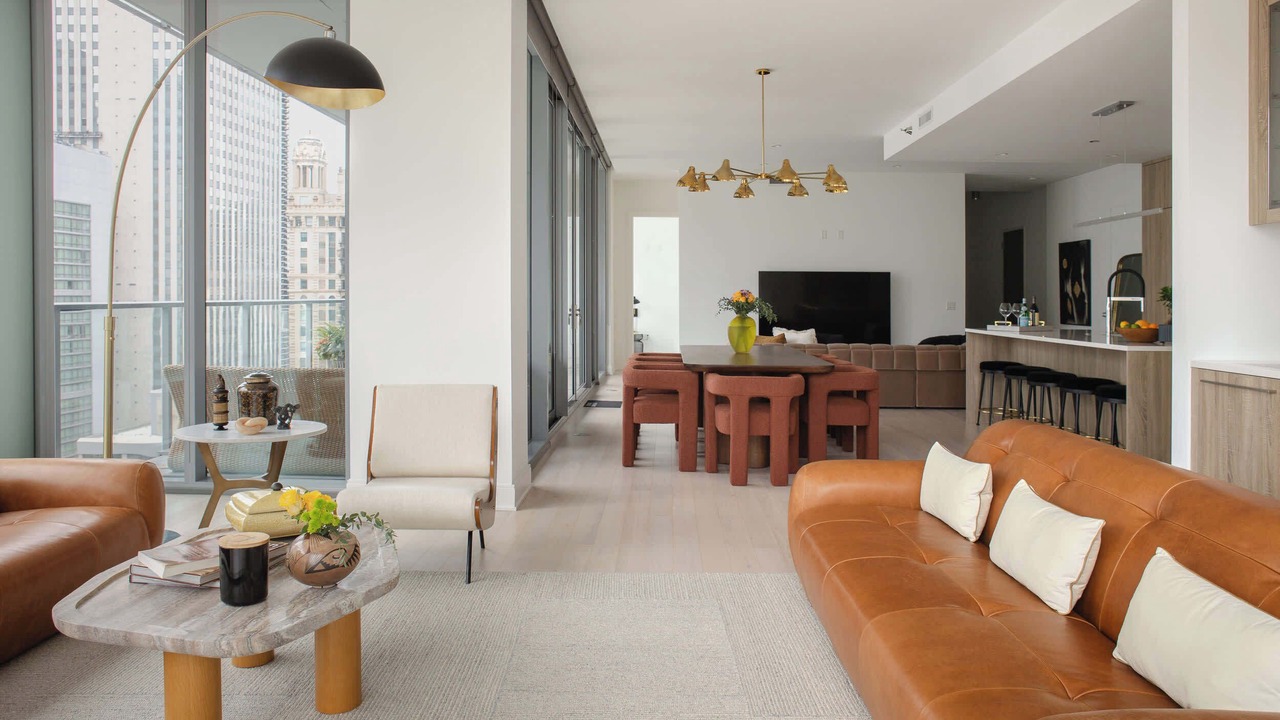 Photo of Livingroom in Downtown Chicago