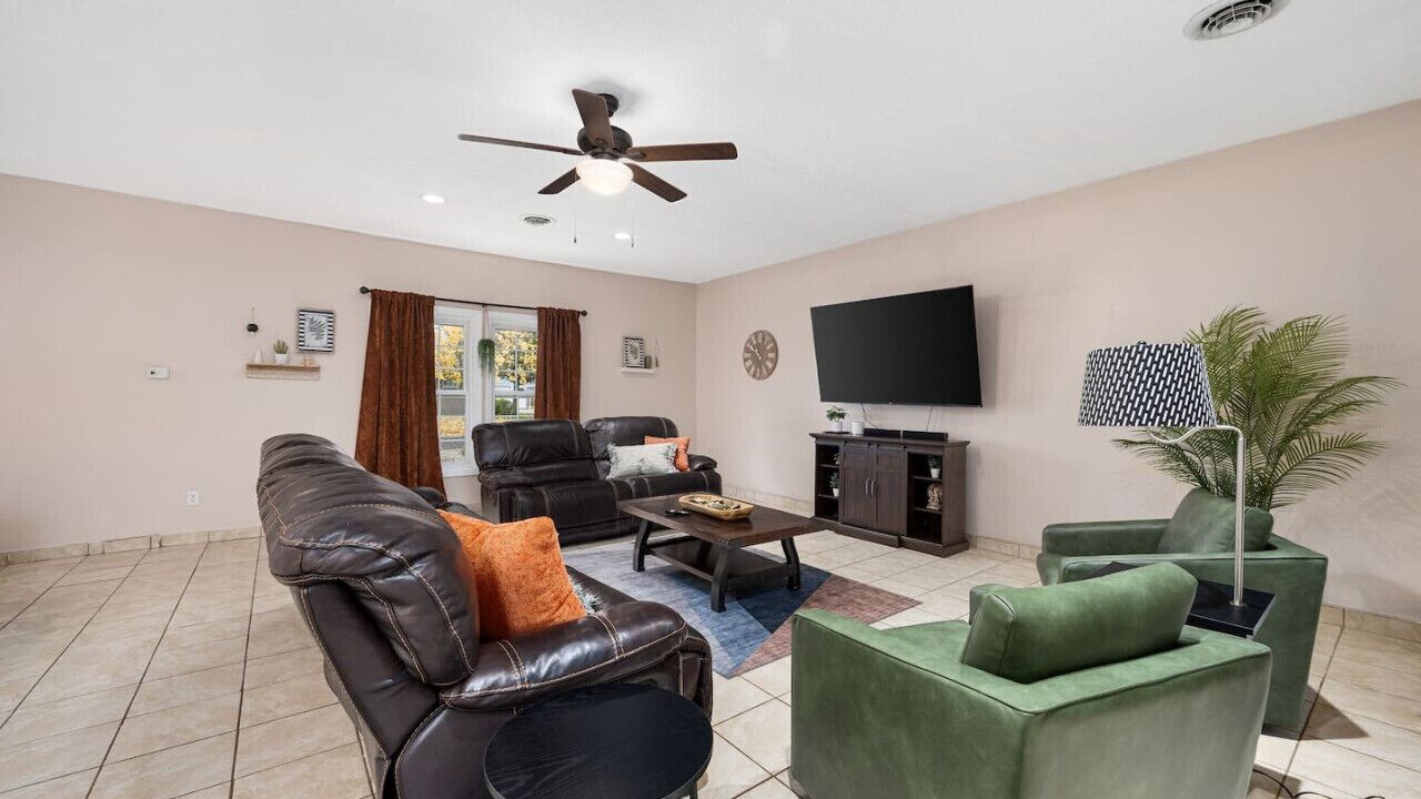 Photo of Livingroom in Marquette Heights