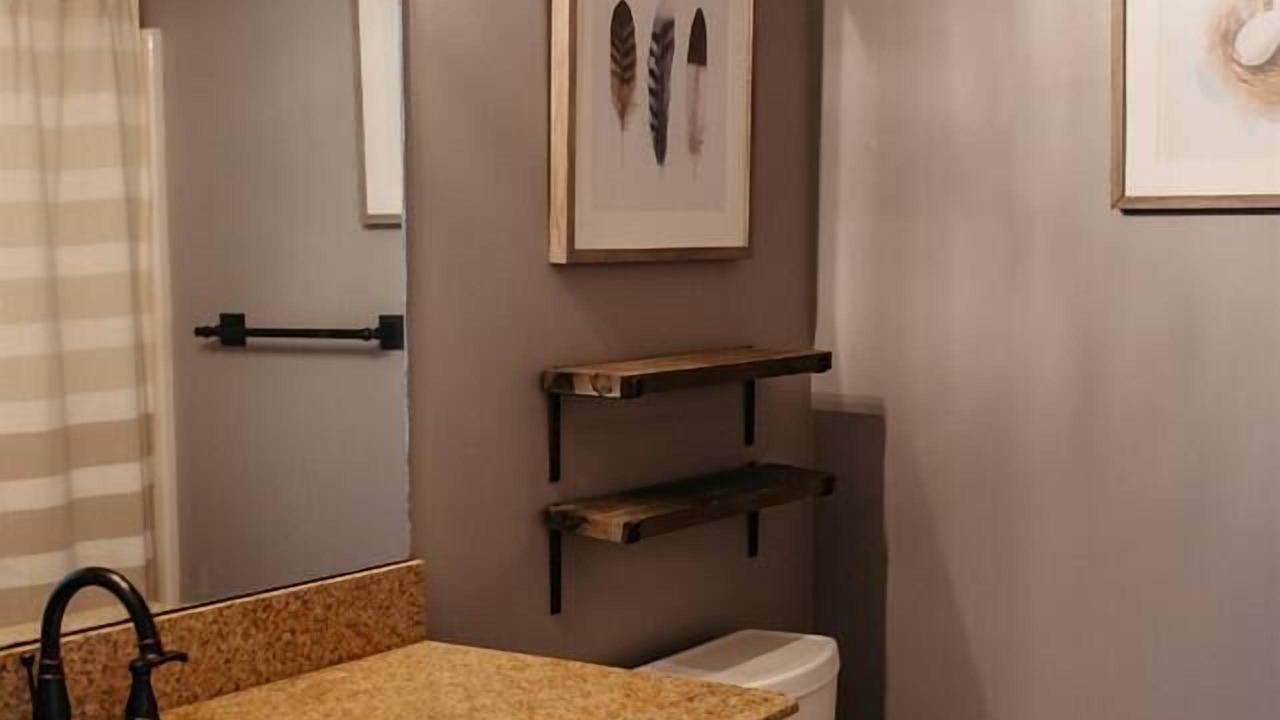 Photo of Bathroom in Marion