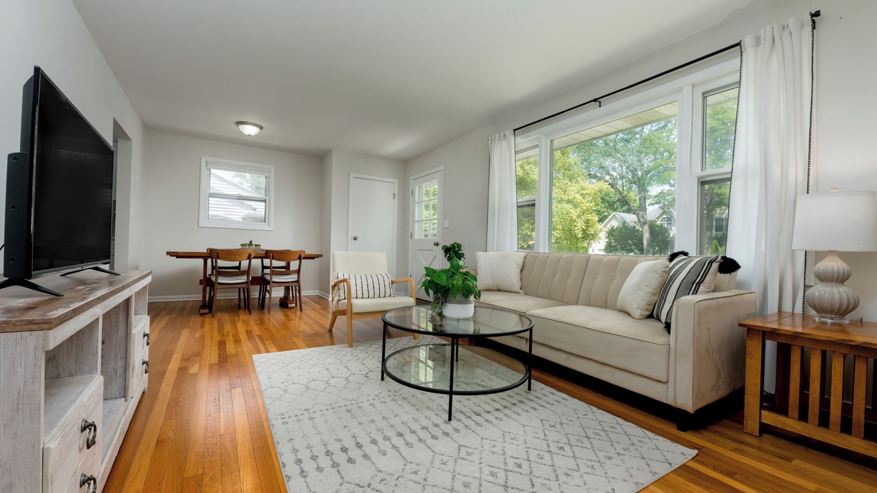 Photo of Livingroom in Wheaton