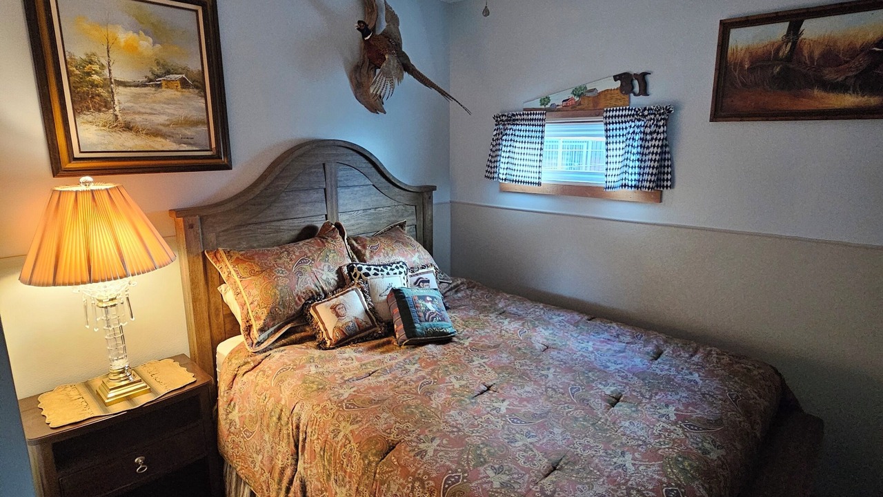 Photo of Bedroom in Cornland