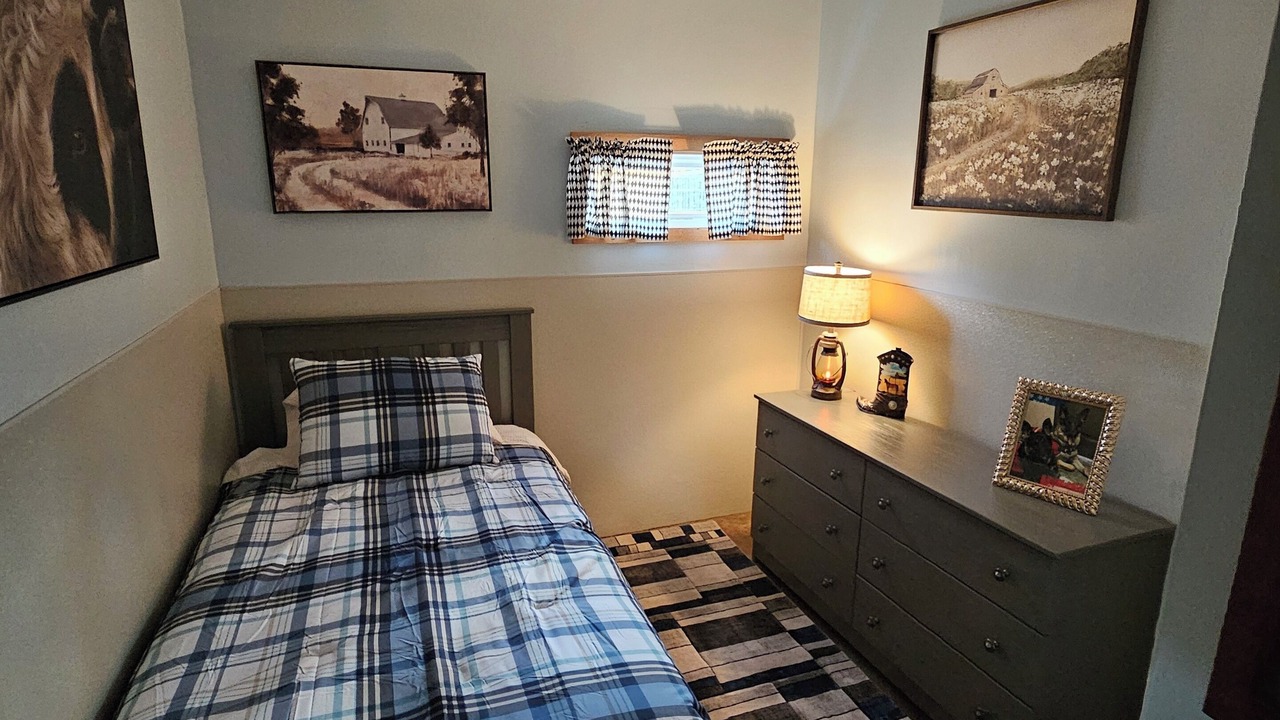 Photo of Bedroom in Cornland