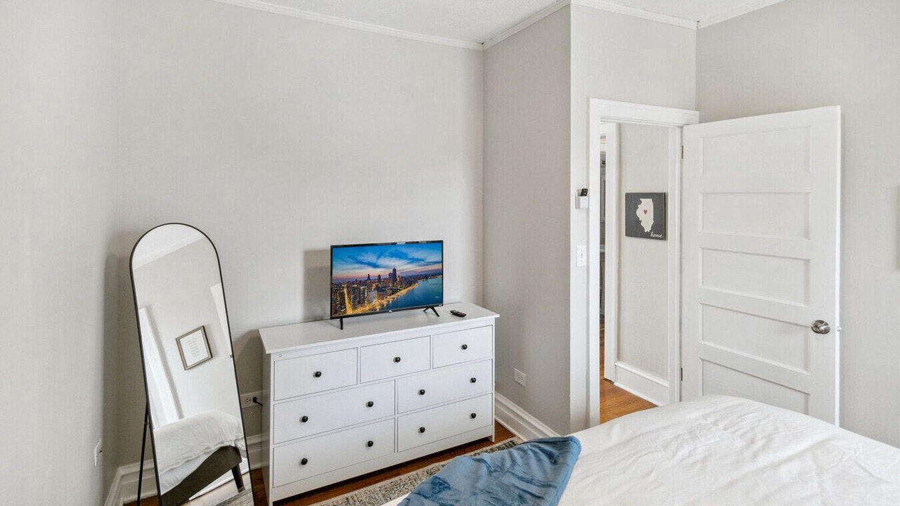 Photo of Bedroom in Waukegan