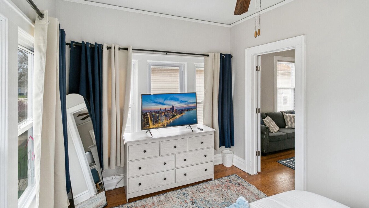 Photo of Bedroom in Waukegan