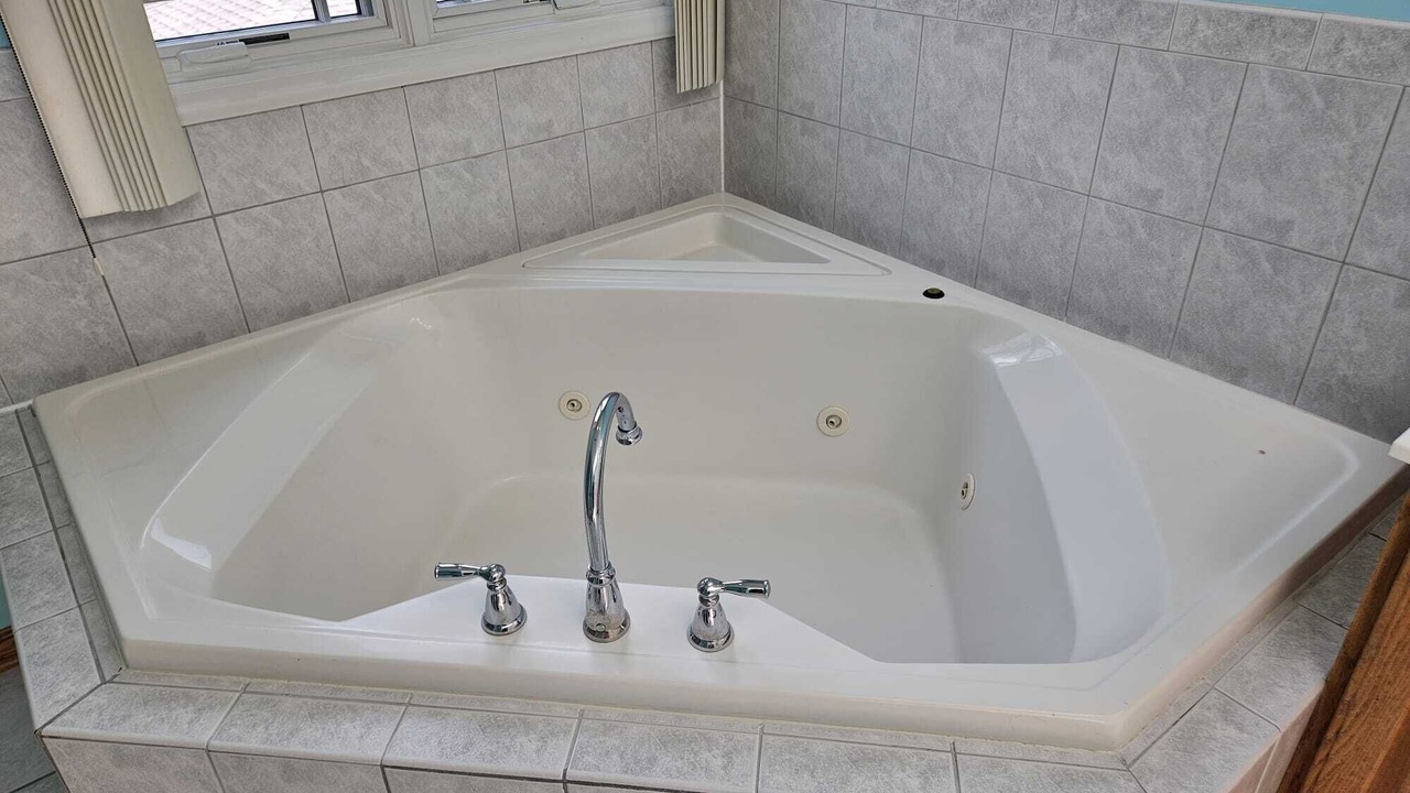 Photo of Bathroom in Elmhurst