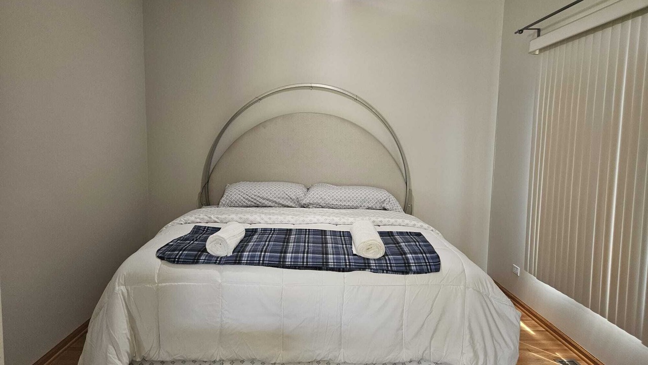 Photo of Bedroom in Elmhurst