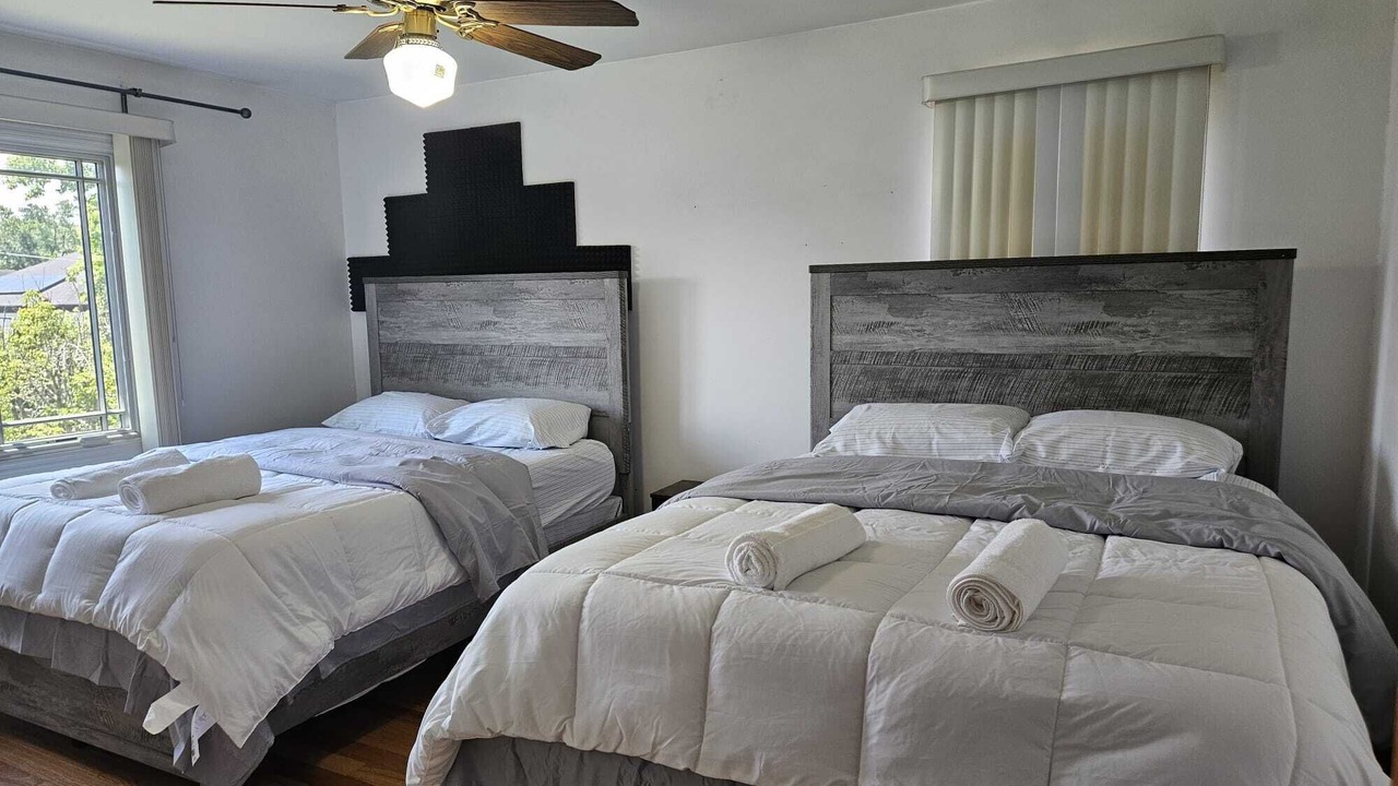 Photo of Bedroom in Elmhurst