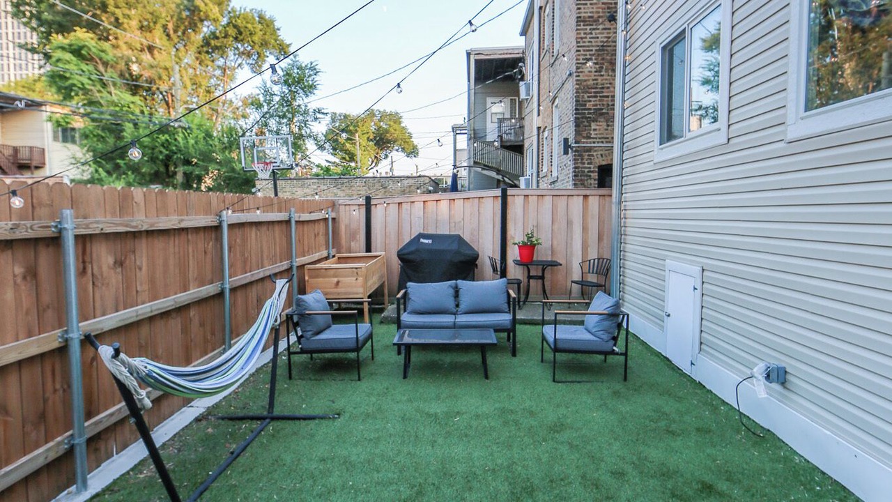 Photo of Outdoor in Rogers Park
