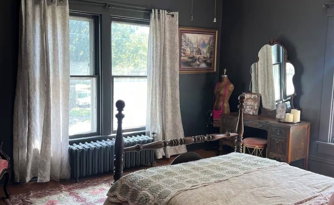 Photo of Bedroom in Champaign