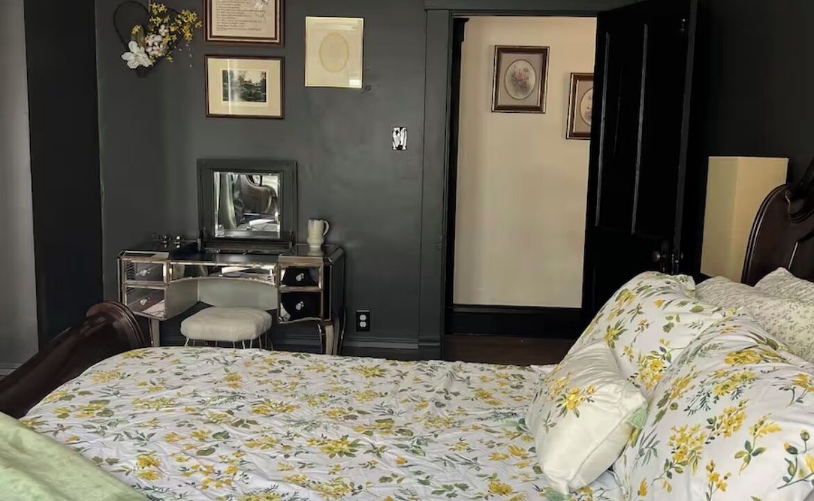 Photo of Bedroom in Champaign