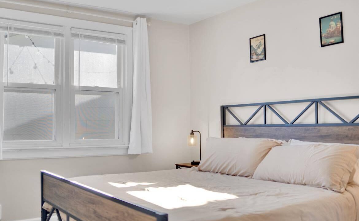 Photo of Bedroom in Belleville