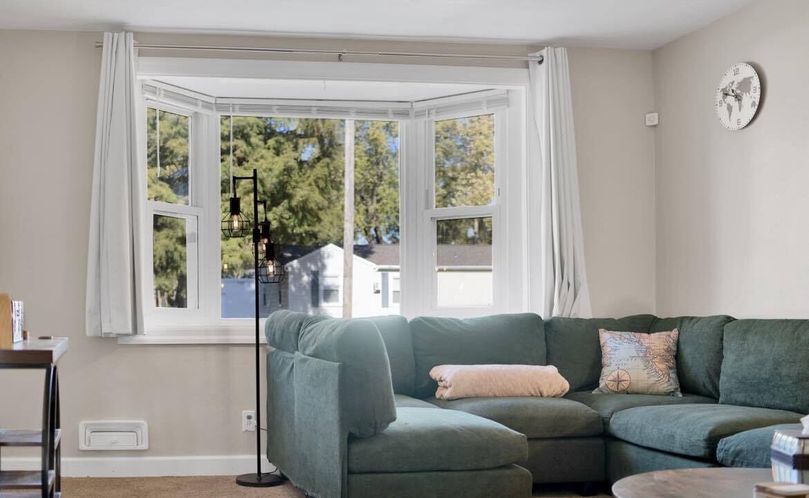Photo of Livingroom in Belleville