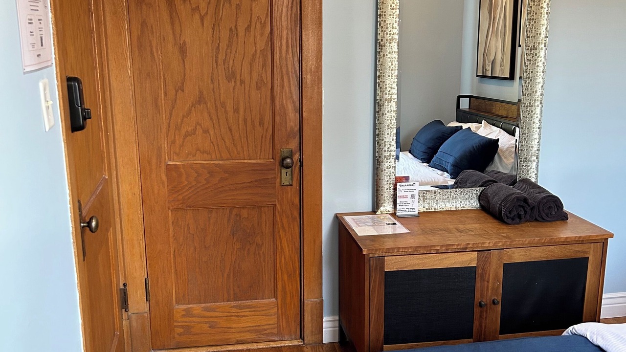 Photo of Bedroom in Boystown