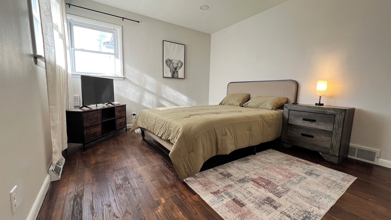 Photo of Bedroom in DeKalb