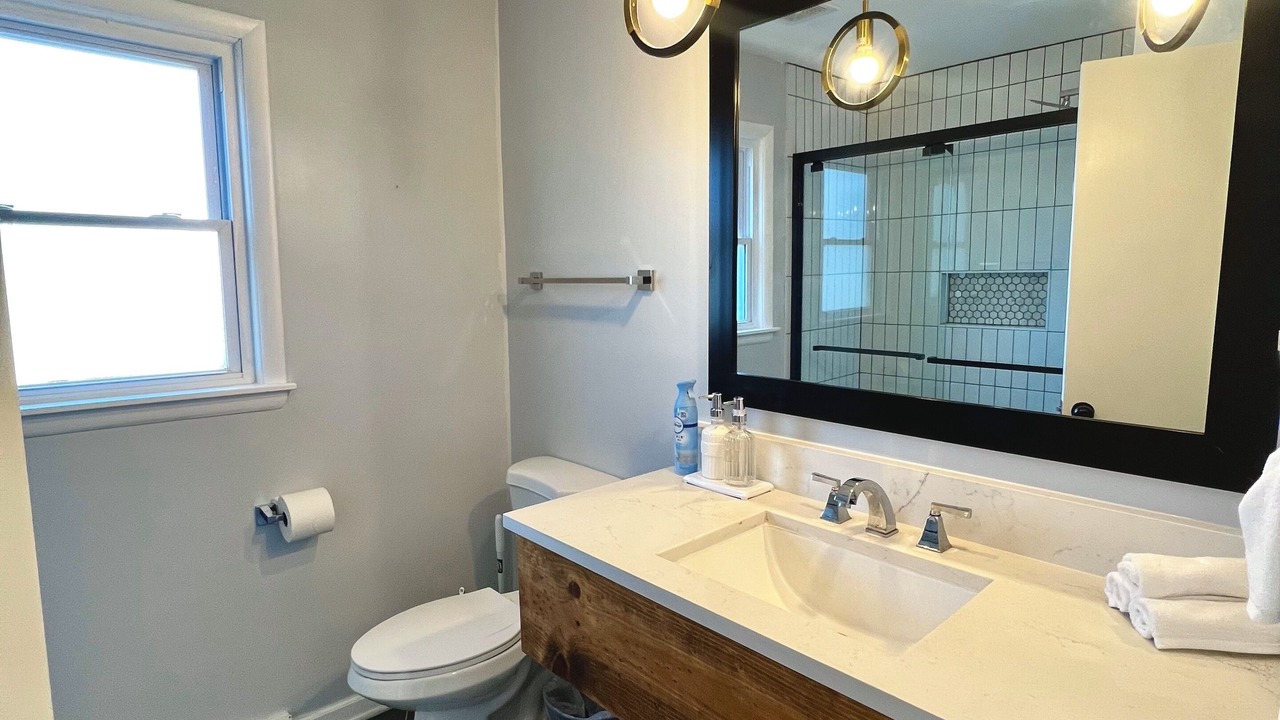 Photo of Bathroom in DeKalb