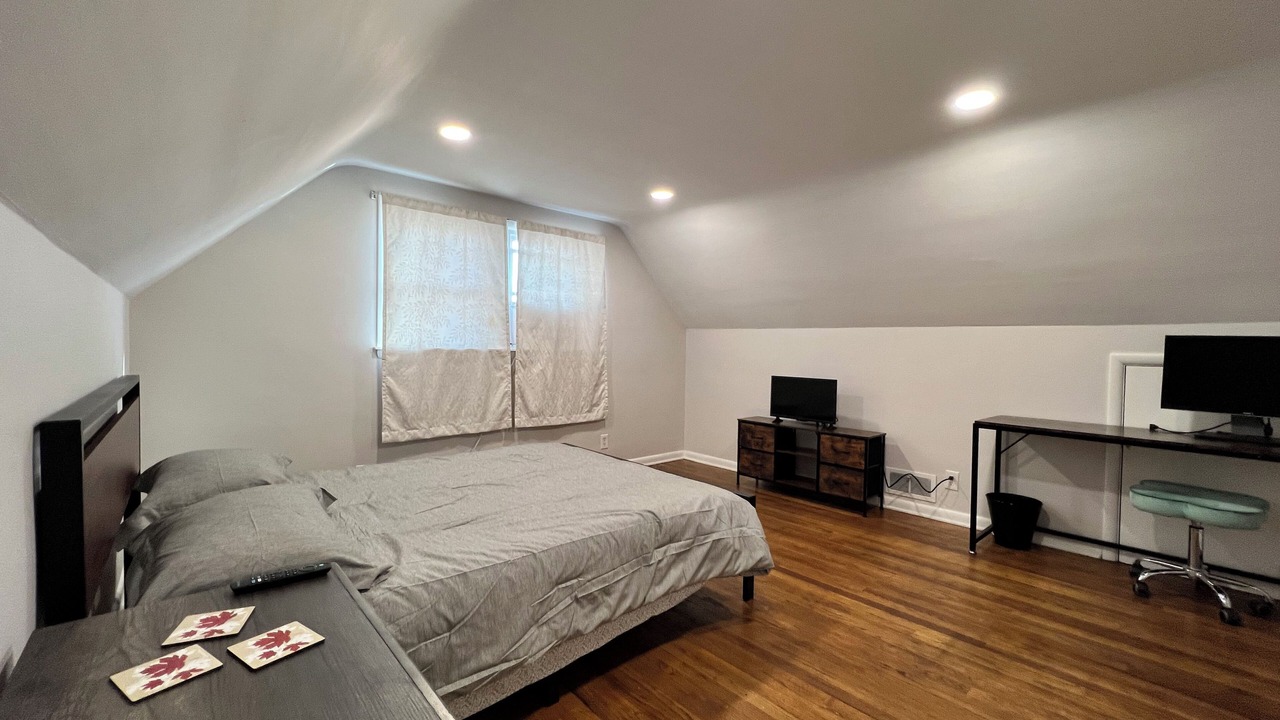 Photo of Bedroom in DeKalb