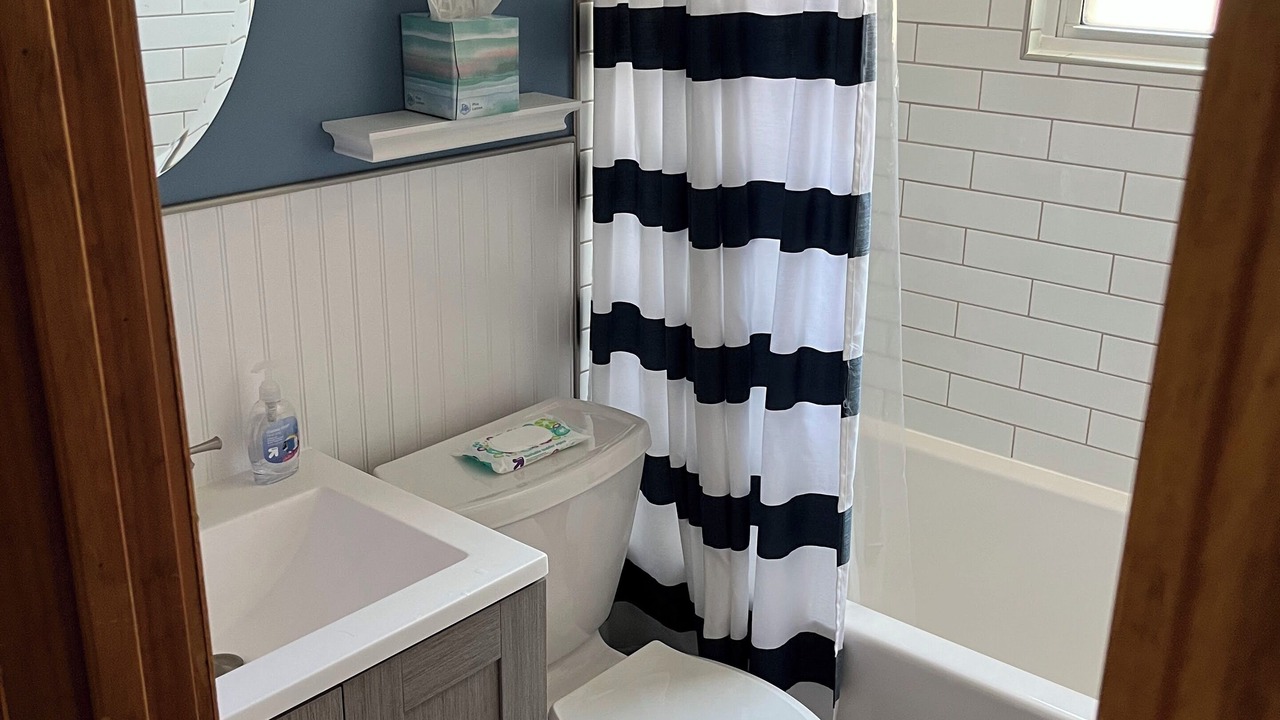 Photo of Bathroom in Fox Lake