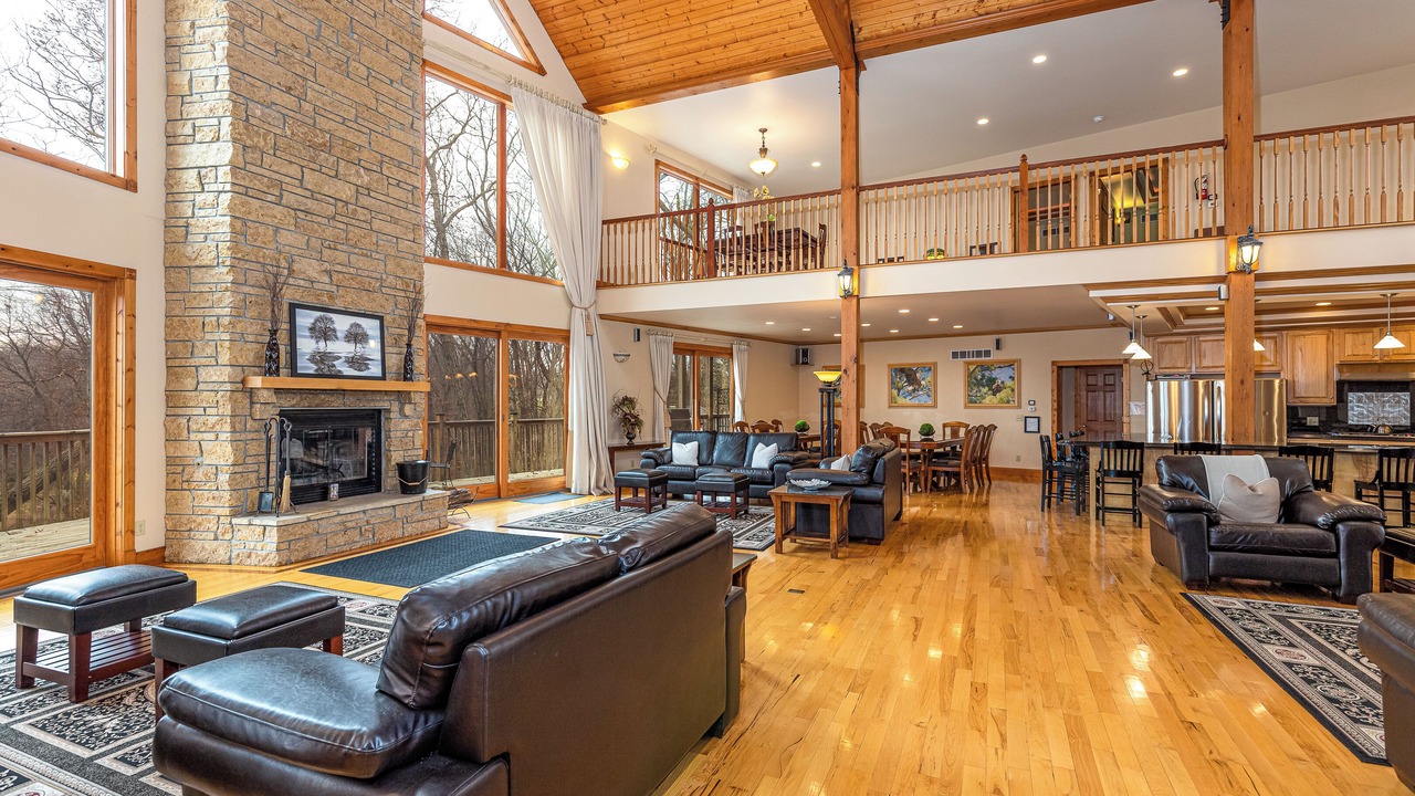 Photo of Livingroom in Galena