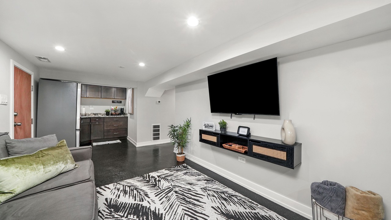 Photo of Livingroom in Albany Park