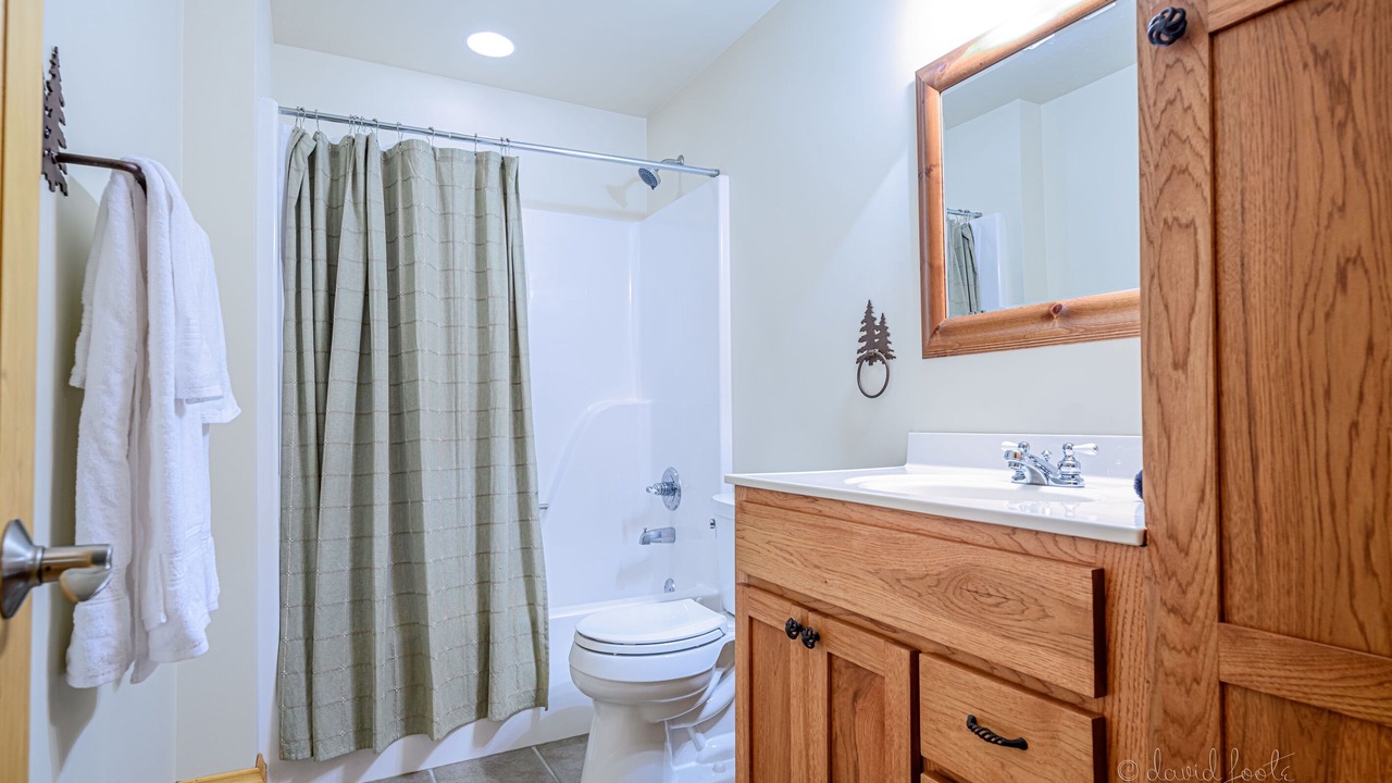 Photo of Bathroom in The Galena Territory