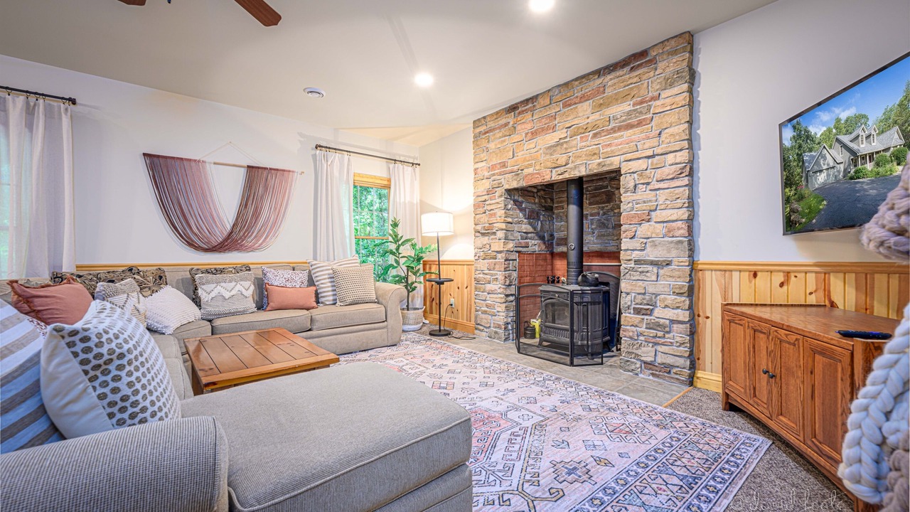 Photo of Bedroom in The Galena Territory