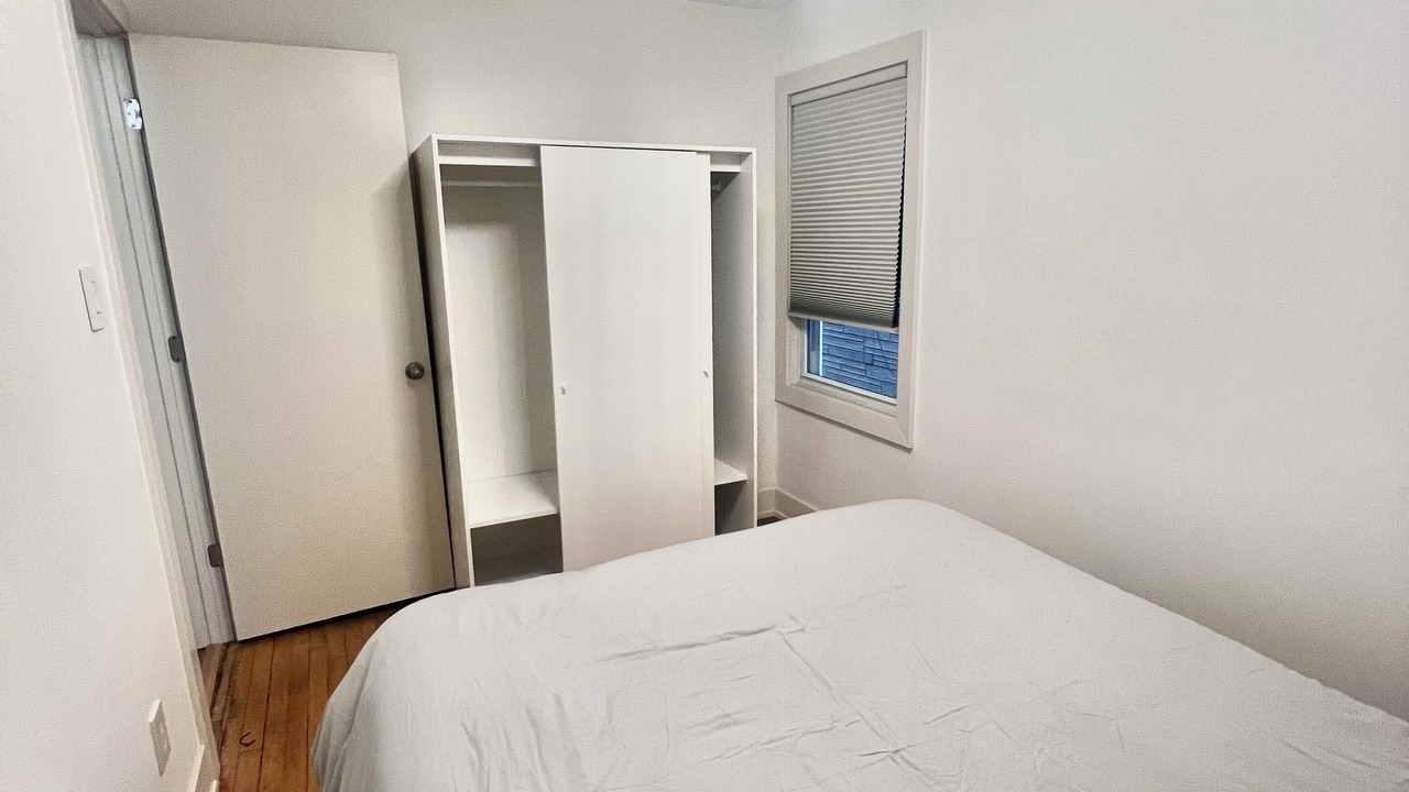 Photo of Bedroom in Irving Park