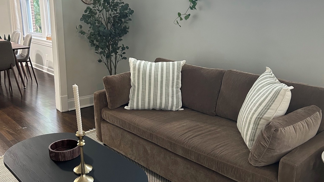 Photo of Livingroom in Rogers Park