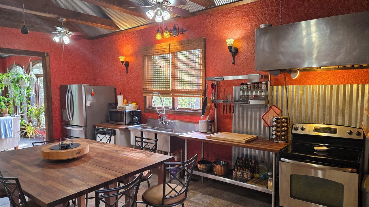 Photo of Kitchen in Cobden