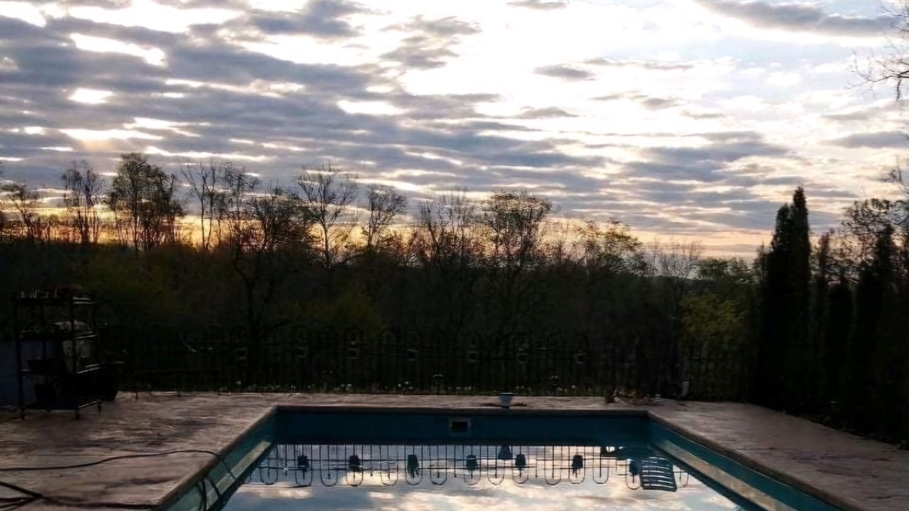 Photo of Outdoor in Cobden