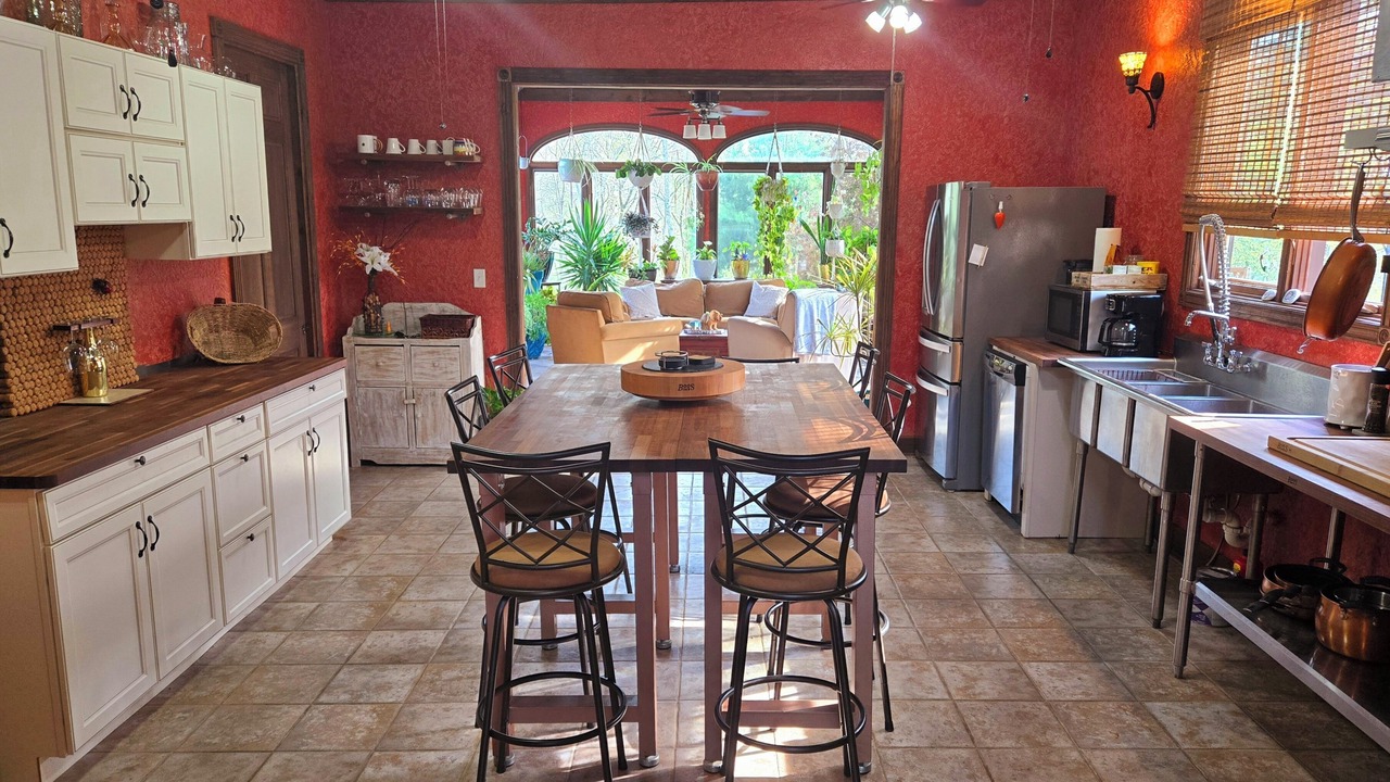 Photo of Kitchen in Cobden
