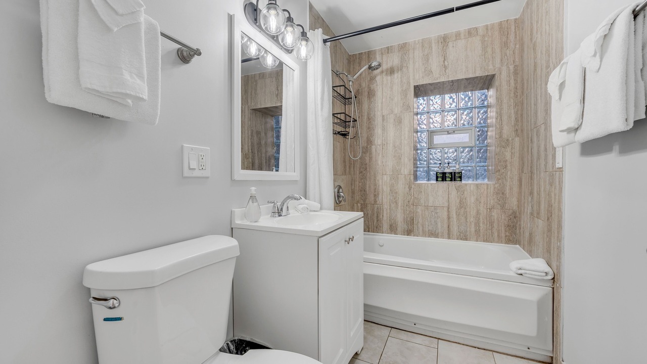 Photo of Bathroom in Near West Side