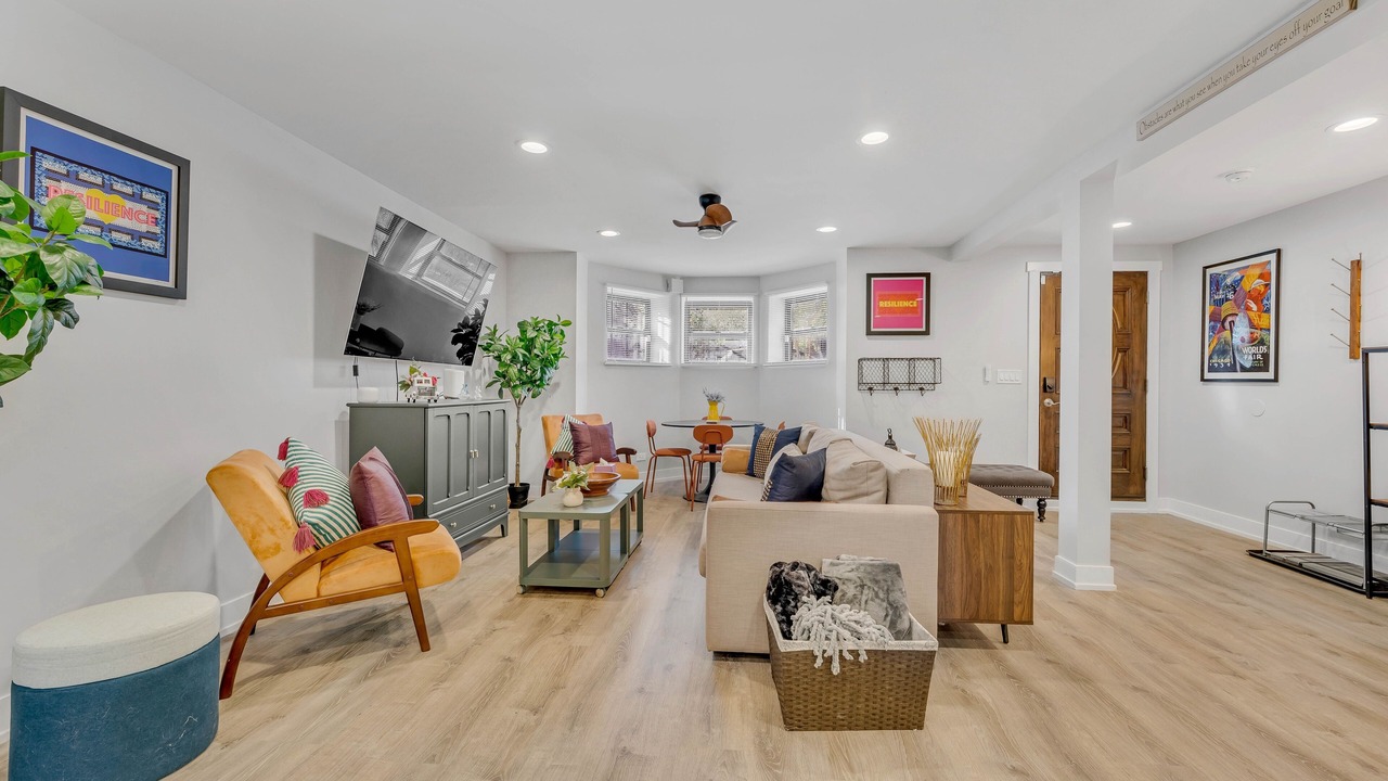 Photo of Bedroom in Near West Side