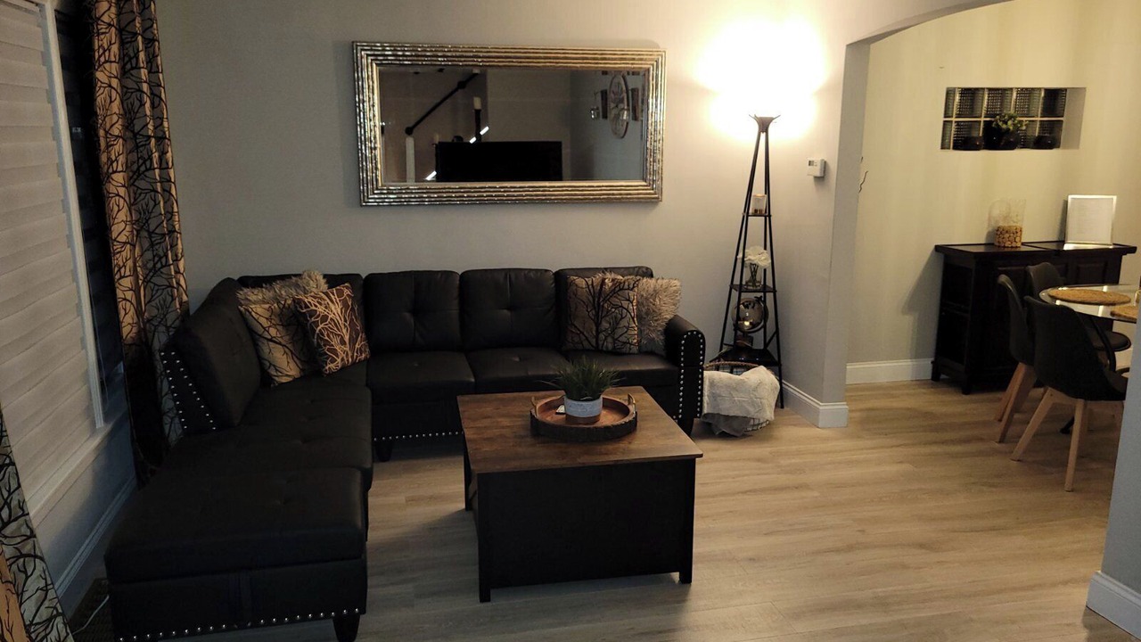 Photo of Livingroom in Dunning