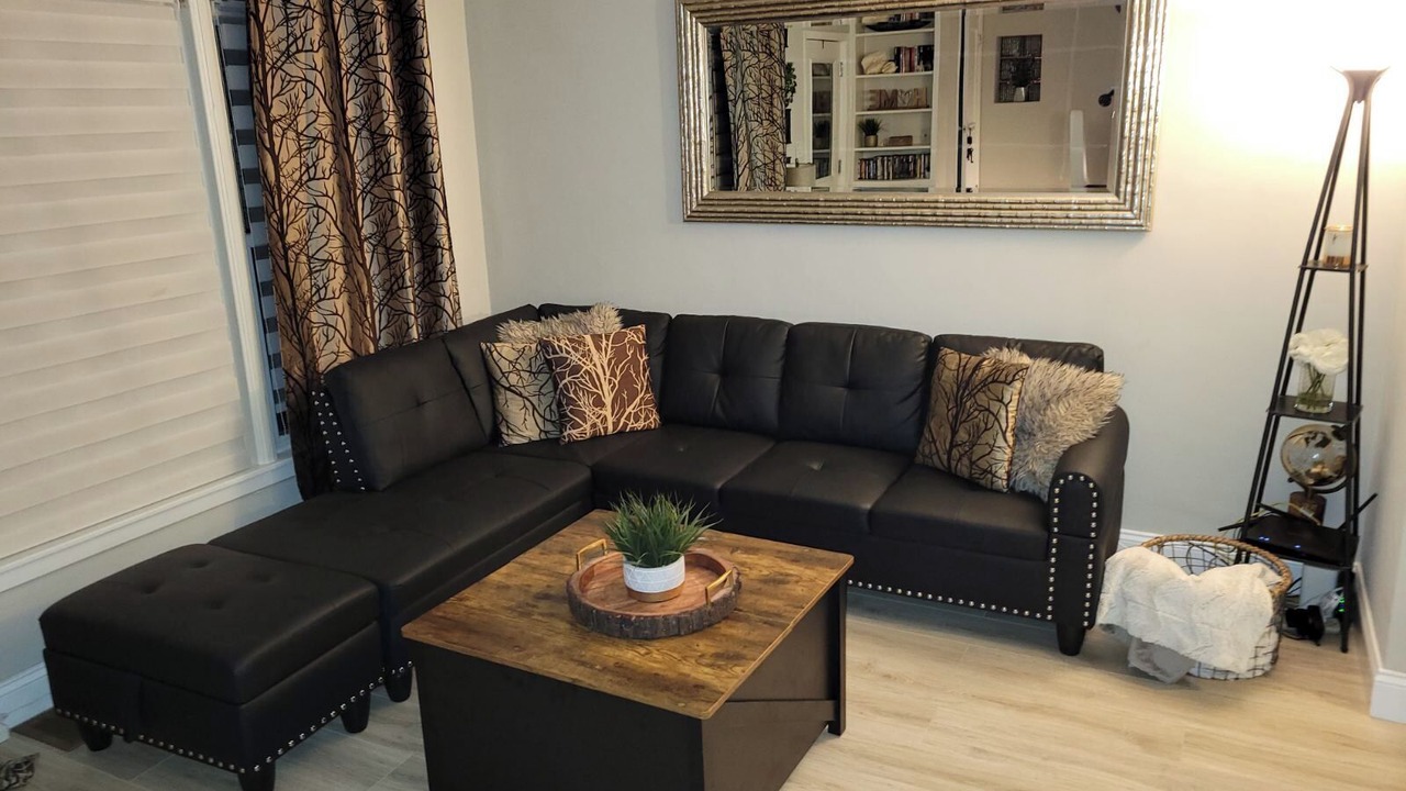 Photo of Livingroom in Dunning