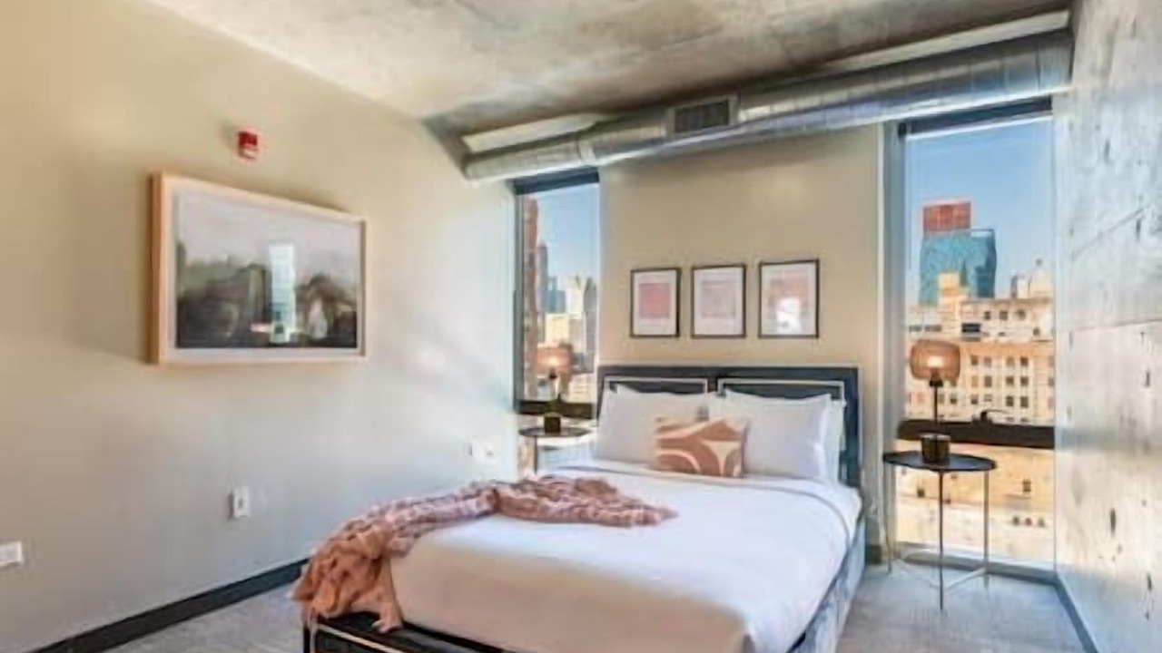 Photo of Bedroom in The Loop