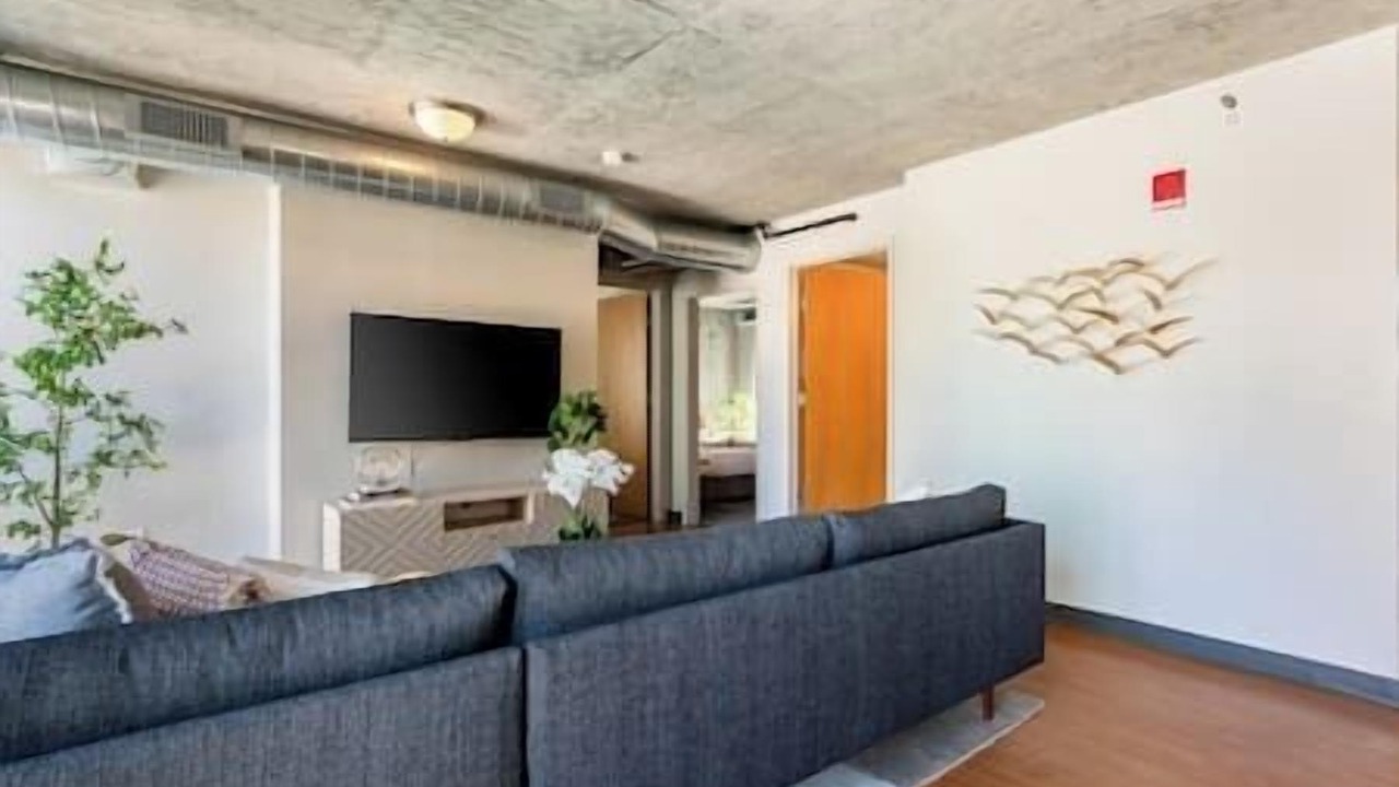 Photo of Livingroom in The Loop