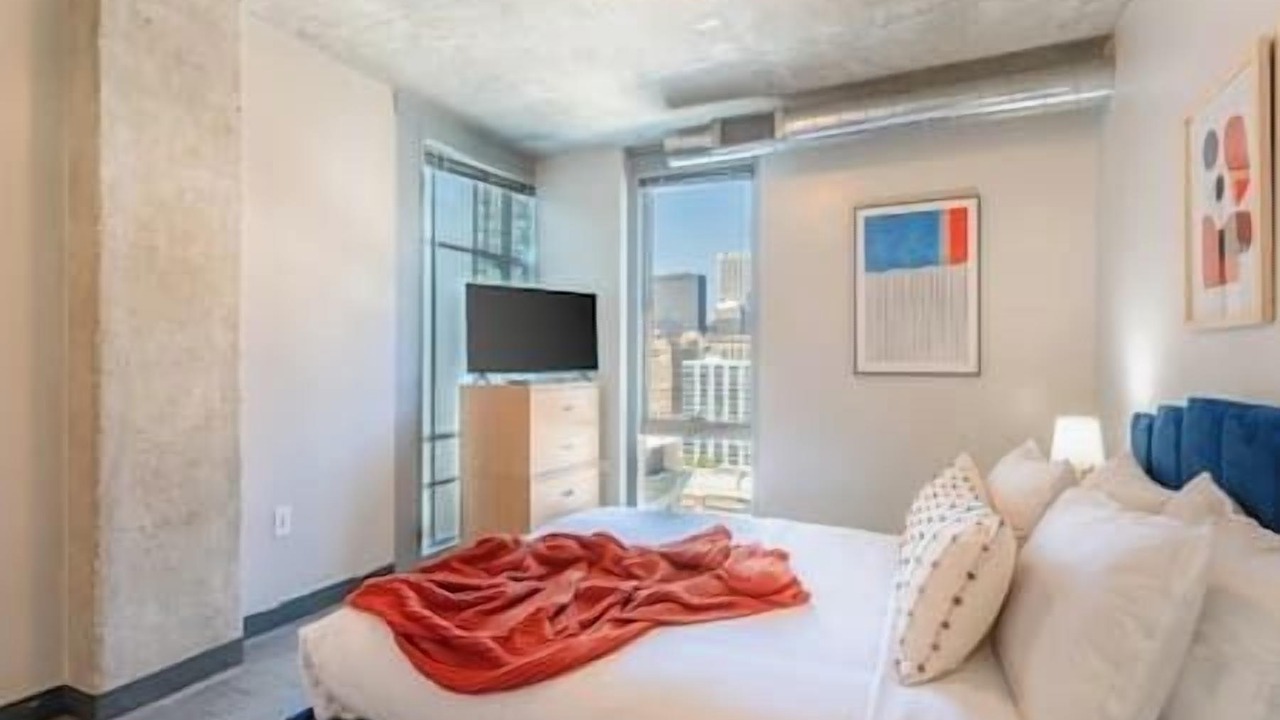 Photo of Bedroom in The Loop
