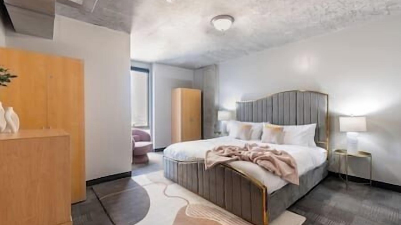 Photo of Bedroom in The Loop