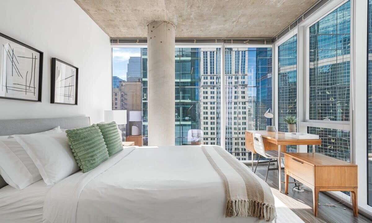 Photo of Bedroom in Downtown Chicago