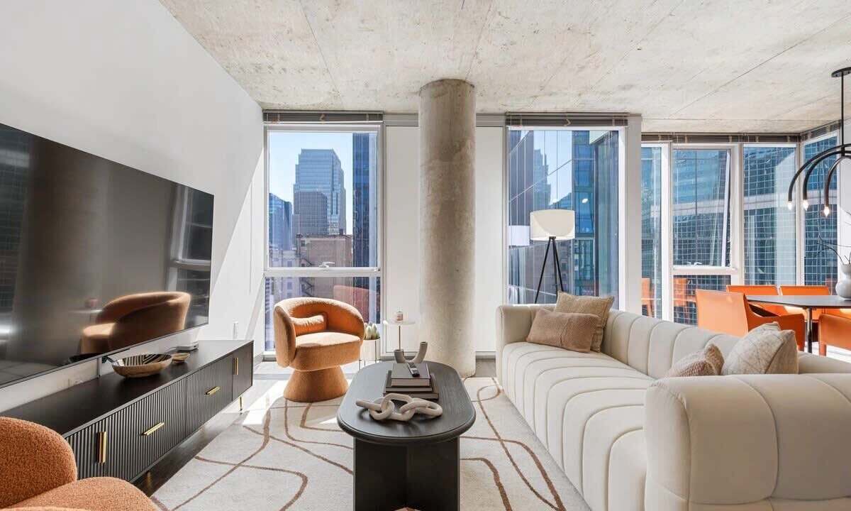 Photo of Livingroom in Downtown Chicago