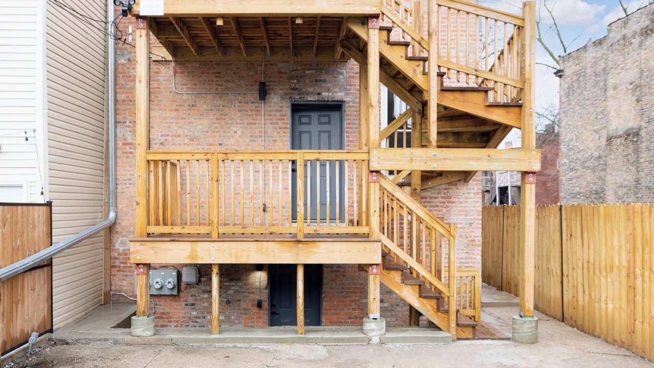 Photo of Outdoor in Woodlawn