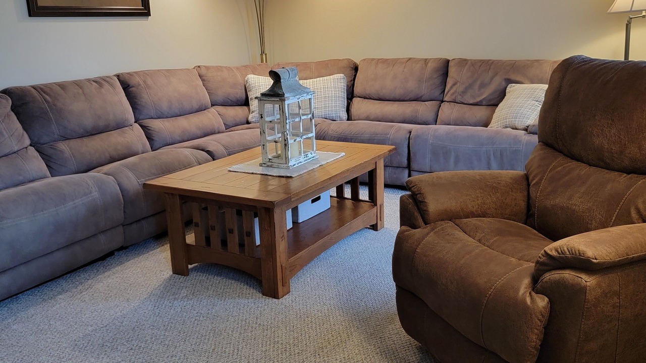 Photo of Livingroom in Dundas